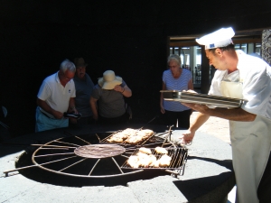 Essen vom Grill des Vulkans
